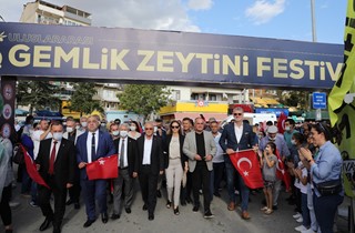 Gemlik'te Zeytin Festivali coşkusu